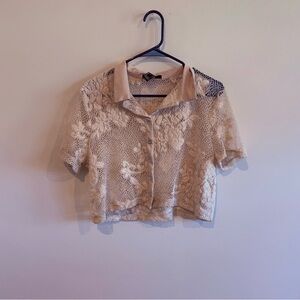 Forever 21 Beige Lace Short-Sleeve Button Crop Blouse